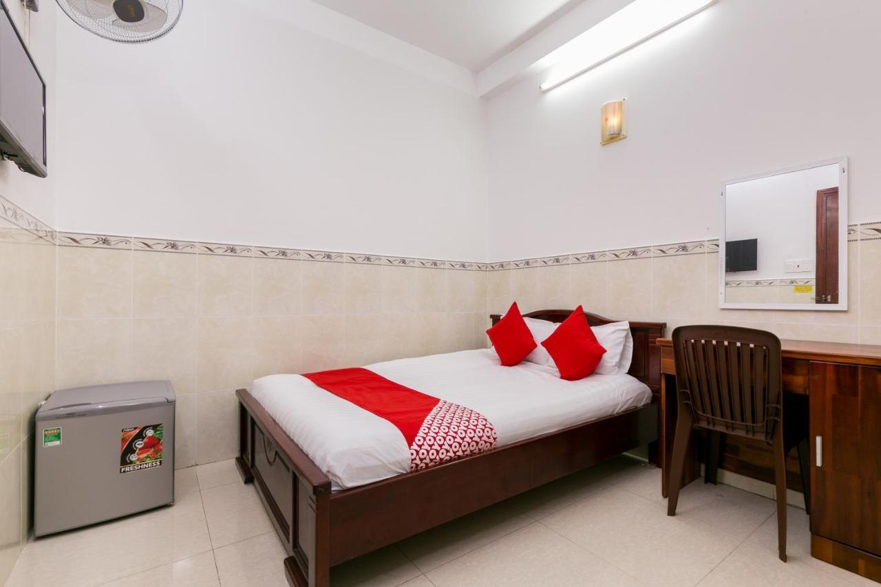 Oyo 372 Vy Ha Hotel Ho Chi Minh-stad Buitenkant foto