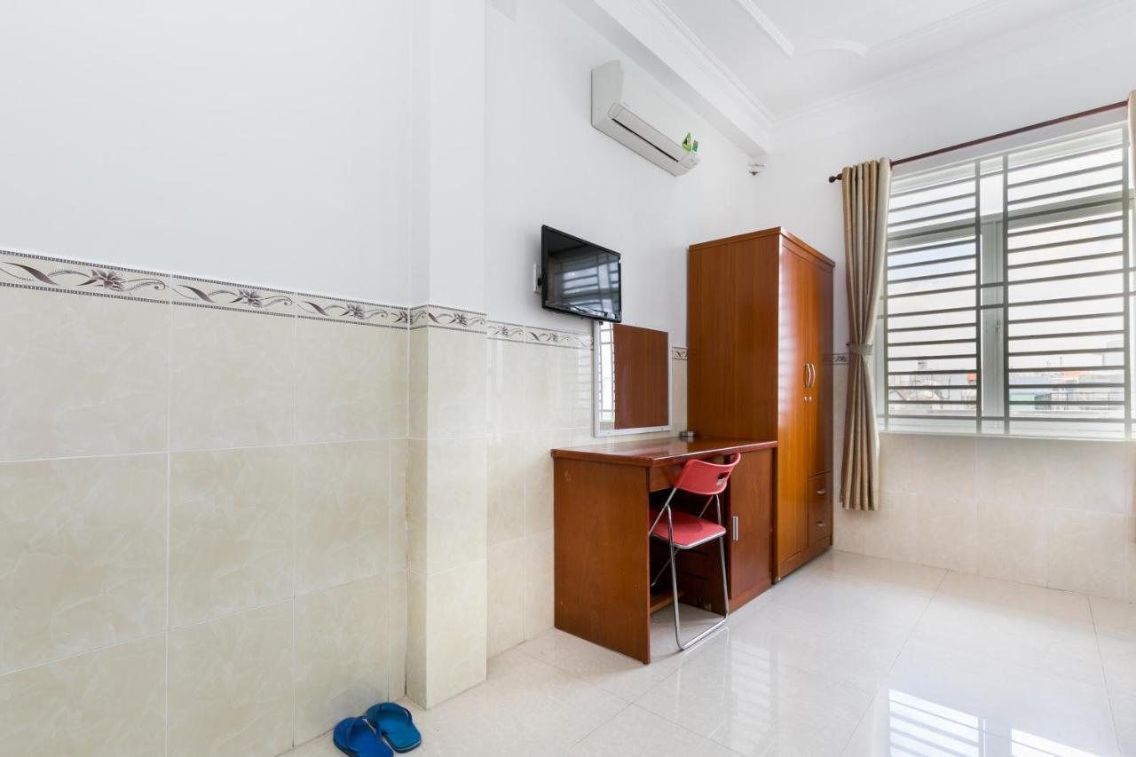 Oyo 372 Vy Ha Hotel Ho Chi Minh-stad Buitenkant foto
